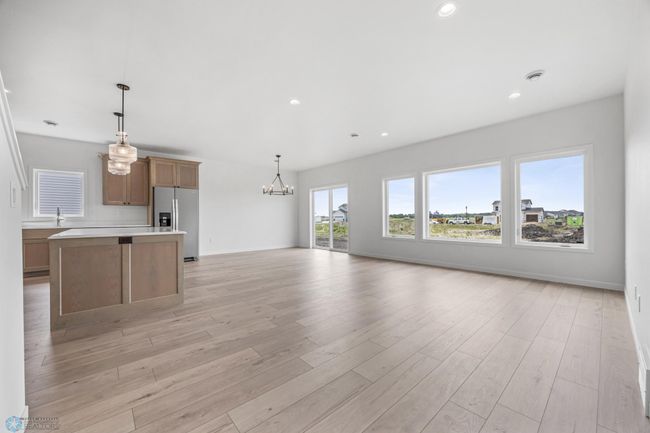 Living Room | Image 8