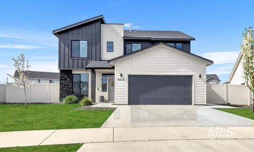 4215 N Pindus Ave, Meridian, ID, 83646-8712 | Card Image
