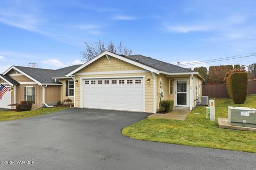 5722 W Walnut St, Yakima, WA, 98908-3440 | Card Image