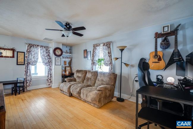 9751 Singers Glen Rd, House other with 3 bedrooms, 2 bathrooms and null parking in SINGERS GLEN VA | Image 11