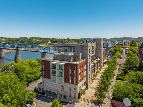 apt-500-99 Walnut St, Chattanooga, TN, 37403-1138 | Card Image
