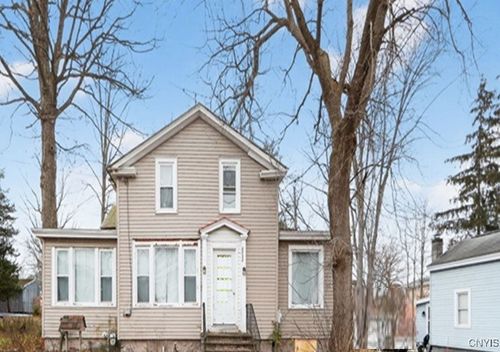 2732 Green St, Weedsport, NY, 13166-3207 | Card Image