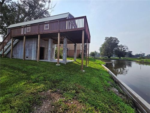 124 Stanton Dr, Craig, MO, 64437-7175 | Card Image