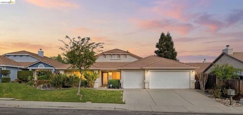 5204 Chinook Ct, Antioch, CA, 94531-9027 | Card Image