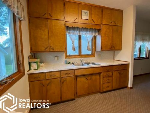 336 Way Ave, Woden, IA, 50484-7728 | Card Image