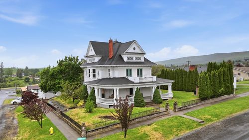 141 S Howard St, Tekoa, WA, 99033-5102 | Card Image