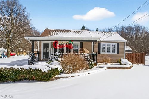 386 Park Rd, Painesville, OH, 44077-5088 | Card Image