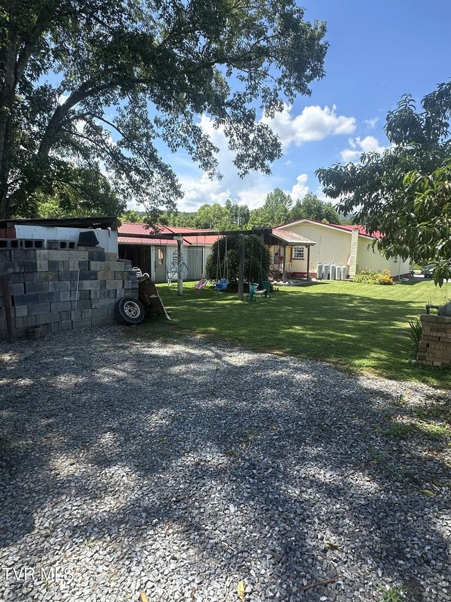 244 2 Nd Ave, House other with 2 bedrooms, 1 bathrooms and null parking in Dungannon VA | Image 17