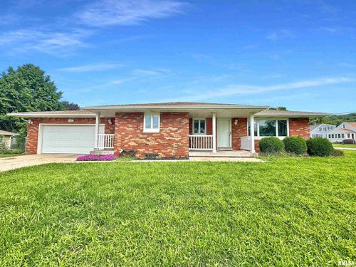 102 Mary Pl, East Peoria, IL, 61611-2258 | Card Image