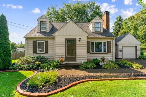 2235 Coral Sea Drive, Youngstown, OH, 44511 | Card Image