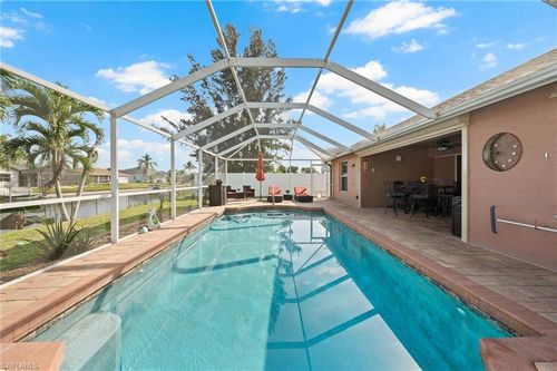 313 Se 21st Ln, Cape Coral, FL, 33990-4369 | Card Image