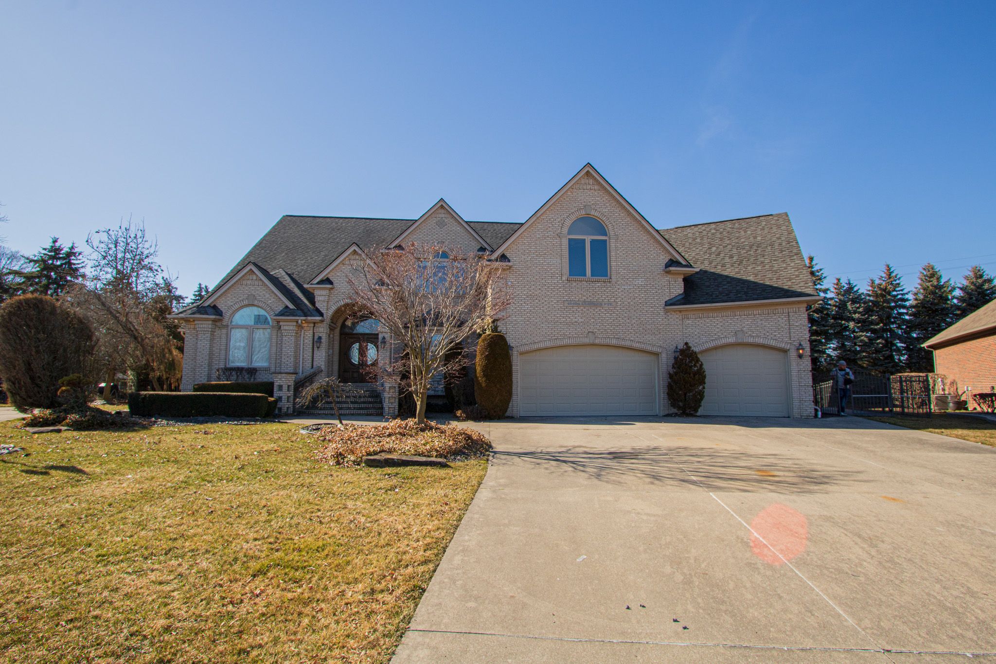 Compass Point Dr, Chesterfield, MI 48047