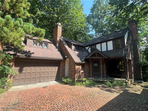 16232 Oakhill Rd, East Cleveland, OH, 44112-3540 | Card Image