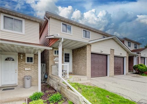 c-302 Bluevale St N, Waterloo, ON, N2J4G3 | Card Image