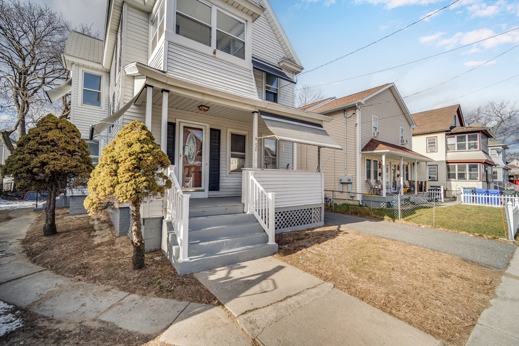 Home St, Springfield, MA 01104