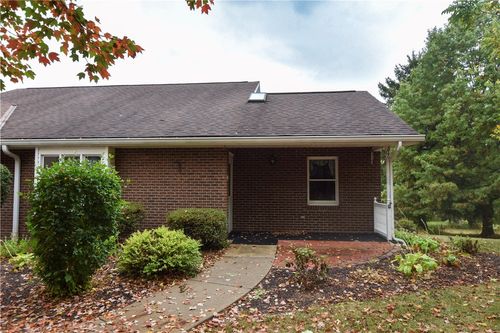 806 Magnolia Ct, Saxonburg, PA, 16056-2216 | Card Image