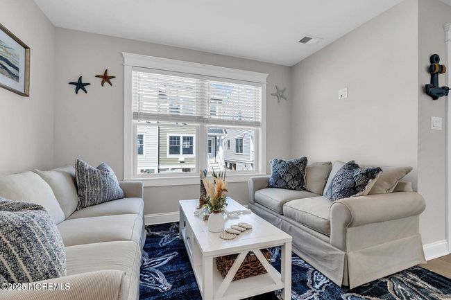 6 Shell Rd, Condo with 2 bedrooms, 3 bathrooms and 2 parking in Mantoloking NJ | Image 5