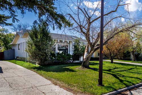 5876 Dalcastle Dr Nw, Calgary, AB, T3A2B6 | Card Image