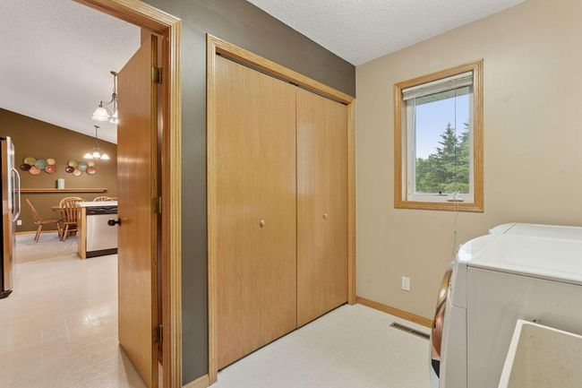 Large Closet in Laundry/mudroom | Image 26