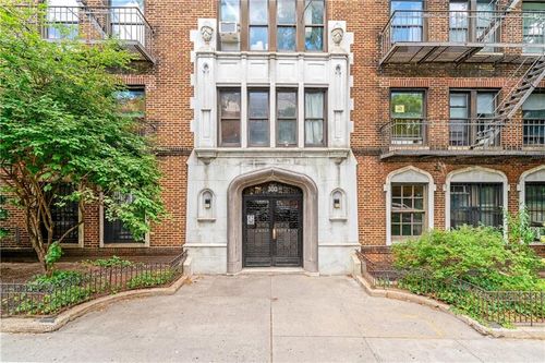 4n-300 8th Ave, Brooklyn, NY, 11215-6624 | Card Image