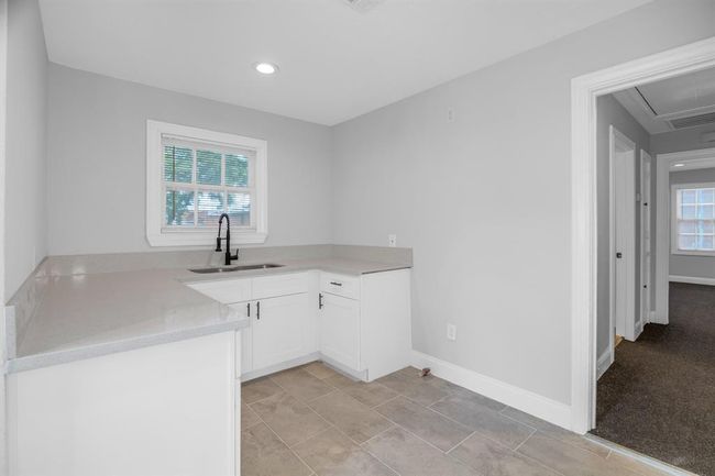 3743 Erie St, House other with 2 bedrooms, 2 bathrooms and null parking in Houston TX | Image 9