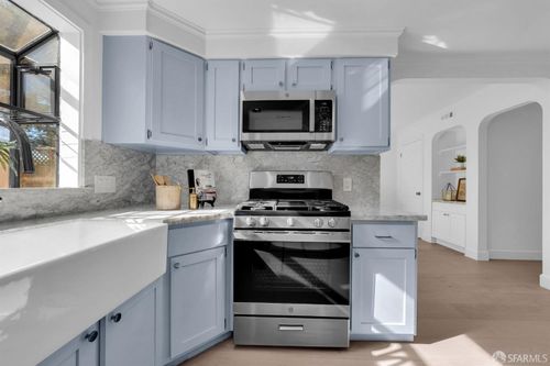 650 Pilgrim Dr, Foster City, CA, 94404-1708 | Card Image