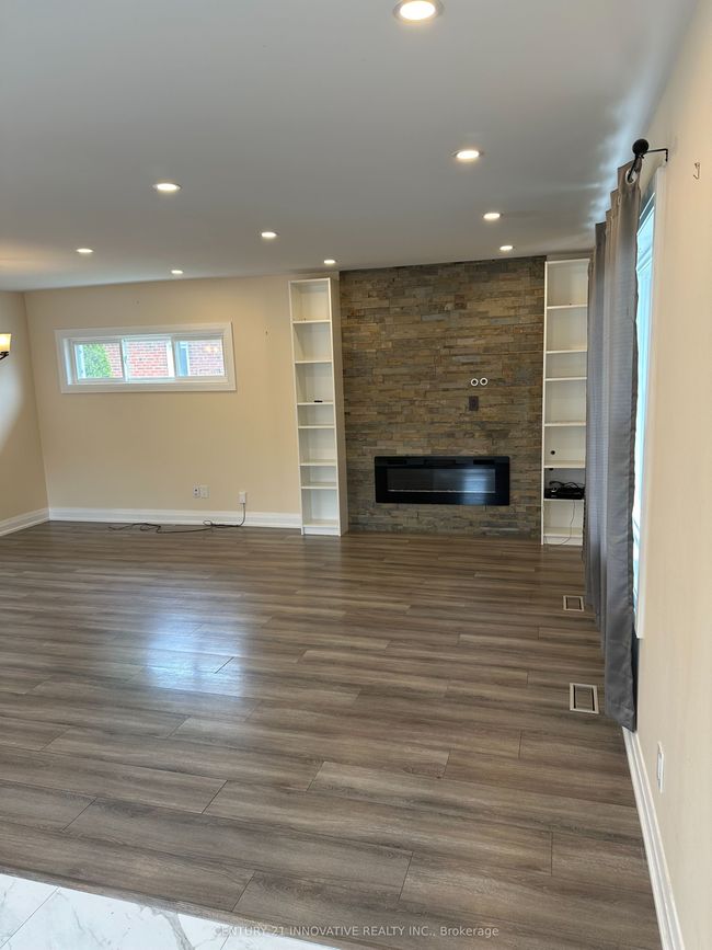 30 Benorama Cres, House other with 3 bedrooms, 1 bathrooms and 1 parking in Scarborough ON | Image 4