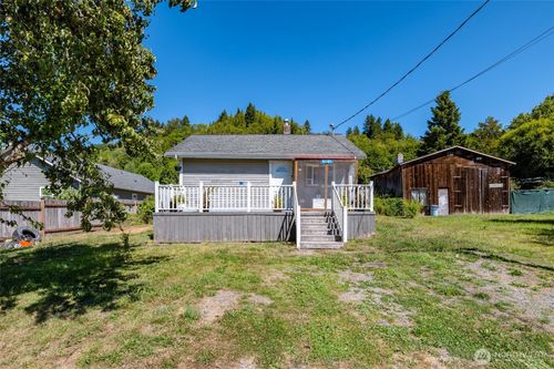 45185 Duffy St, Concrete, WA, 98237-9523 | Card Image