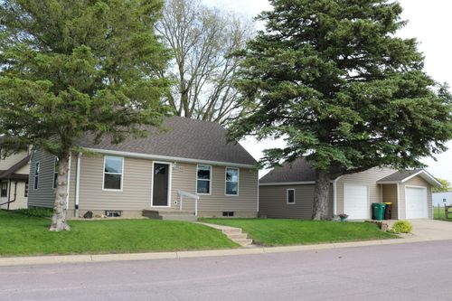 80 3rd Ave Nw, Trimont, MN, 56176-4020 | Card Image