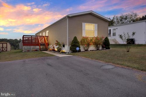 79 Daniel Rd W, KUTZTOWN, PA, 19530-9040 | Card Image