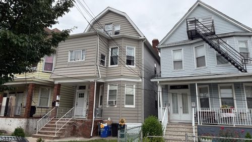 658 Adams Ave, Elizabeth, NJ, 07201-1615 | Card Image