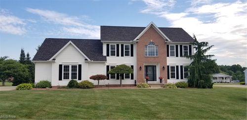 1241 Hampton Pl, Salem, OH, 44460-1081 | Card Image