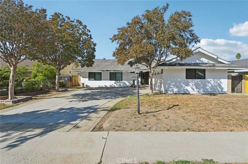 15937 Londelius St, North Hills, CA, 91343-4841 | Card Image