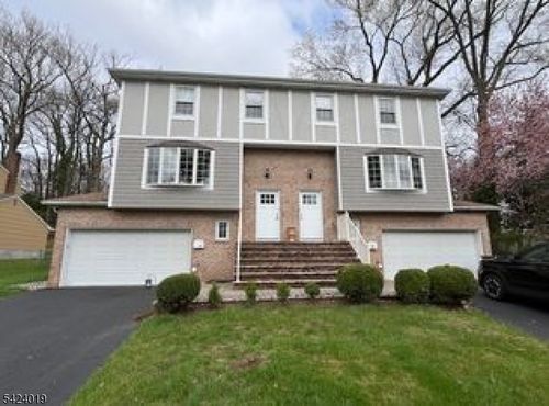 a-89 Forsythia Ln, Paramus, NJ, 07652-4307 | Card Image