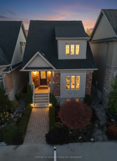 688 Augusta Dr, Kingston, ON, K7P3J3 | Card Image