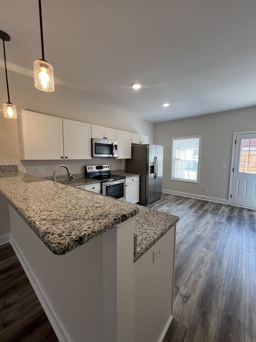 unit-b4-550 Peachers Mill Rd, Clarksville, TN, 37042-3852 | Card Image