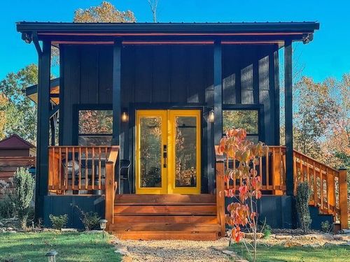 300 Burbano Creekside Ldg, Talking Rock, GA, 30175 | Card Image