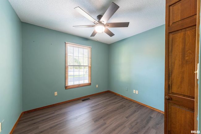 1803 Spring Garden Rd, House other with 3 bedrooms, 3 bathrooms and null parking in Marion IL | Image 20