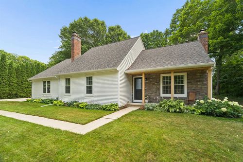 W5768 Timber Trail, BYRON, WI, 54937 | Card Image