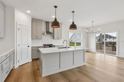 1809 Ne Pine Lake Circle, Ankeny, IA, 50021 | Card Image