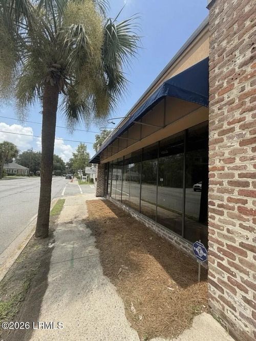 613 Carteret St, Beaufort, SC, 29902-5003 | Card Image