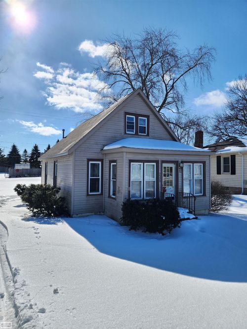 2598 Black River St, Deckerville, MI, 48427-9320 | Card Image