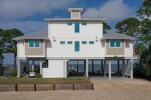 405 E Sawyer St, Saint George Island, FL, 32328 | Card Image