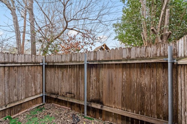 APT-104 - 3415 Menchaca Rd, Townhouse with 2 bedrooms, 1 bathrooms and 1 parking in Austin TX | Image 11