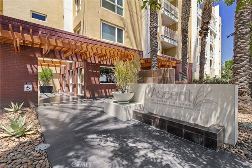511-21301 Erwin St, Woodland Hills, CA, 91367-3795 | Card Image