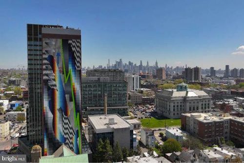 1b-319-1700 N Front St, PHILADELPHIA, PA, 19122-3261 | Card Image