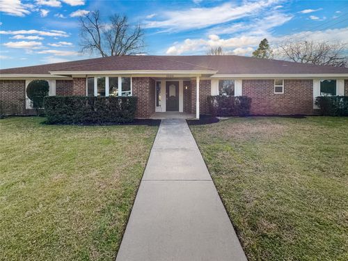 1006 Trophy Club Dr, Trophy Club, TX, 76262-5483 | Card Image