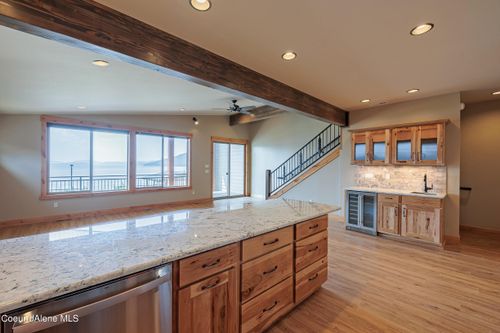 52 Palouse Dr, Nordman, ID, 83848-9712 | Card Image