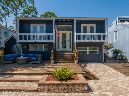 310 Magnolia St, ATLANTIC BEACH, FL, 32233-4028 | Card Image