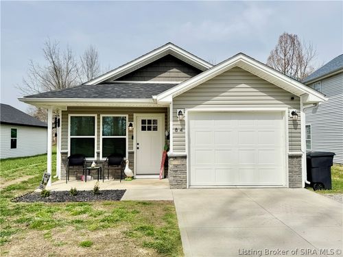 84 Union Ave, Austin, IN, 47102-1344 | Card Image